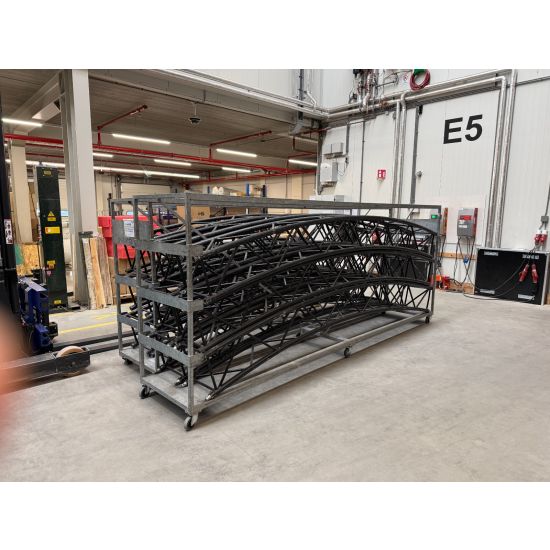 Used | Protruss | H40V square black circle Ø 16,00m INCOMPLE